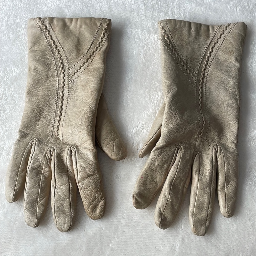 3 for $25! Antonio Murolo vintage  Cream Leather Gloves‎
